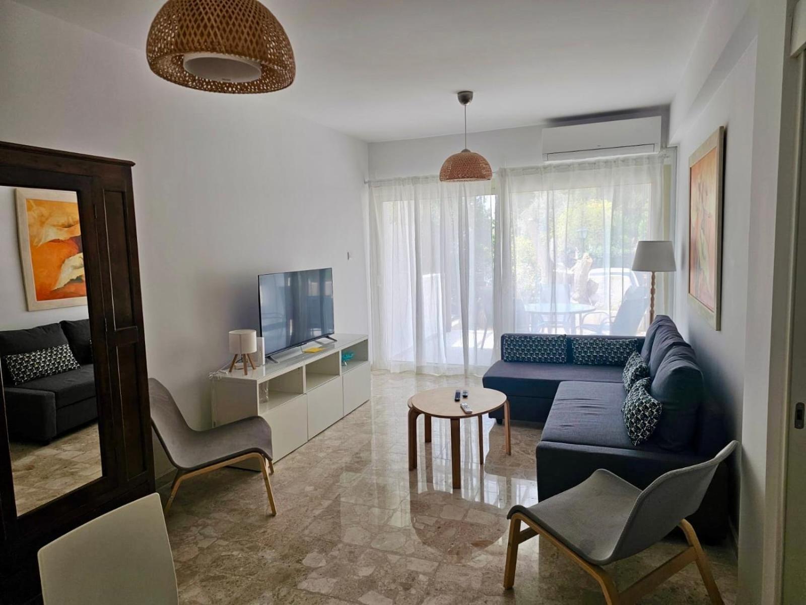 Margarita 110 Apartment Paphos Ngoại thất bức ảnh